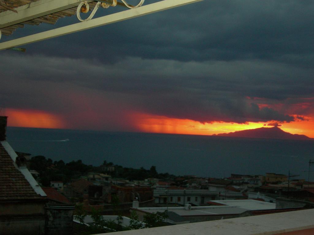 Villino Castellano Apartments Meta Dış mekan fotoğraf